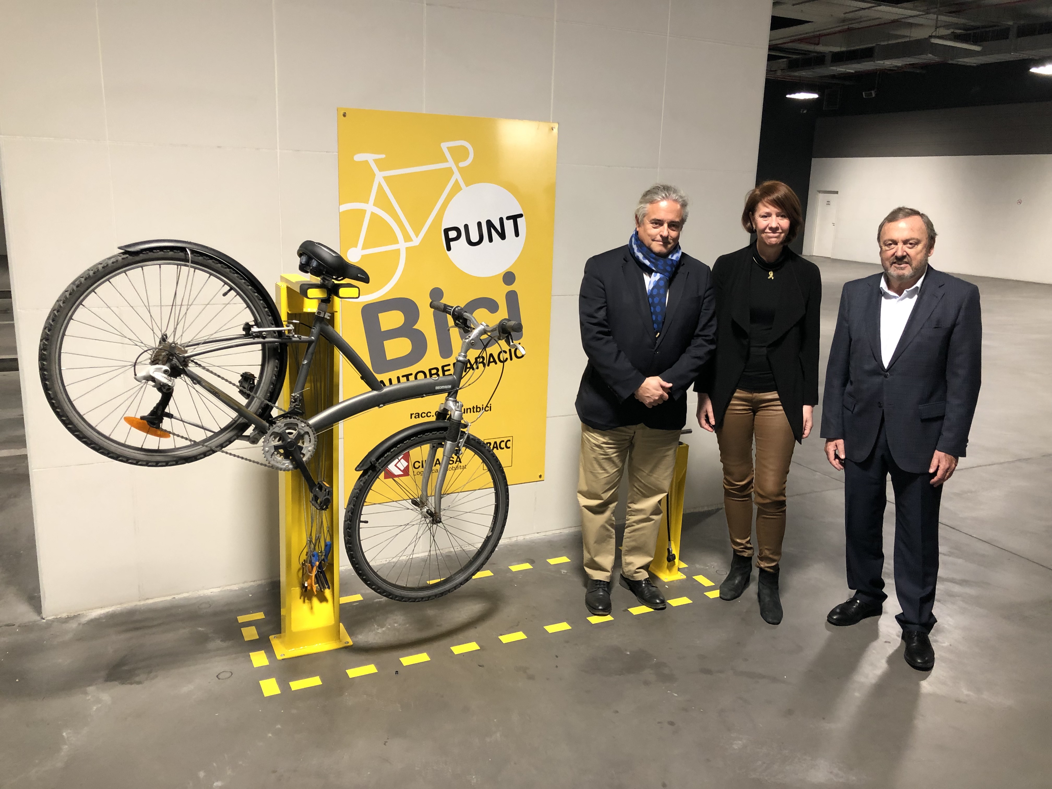 CIMALSA i el RACC impulsen la intermodalitat i instal·len el primer Punt Bici de les comarques gironines, a l’estació d’autobusos de Girona