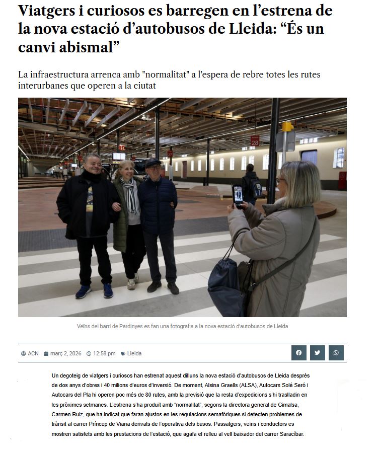 Viatgers i curiosos es barregen en l’estrena de la nova estació d’autobusos de Lleida: “És un canvi abismal”